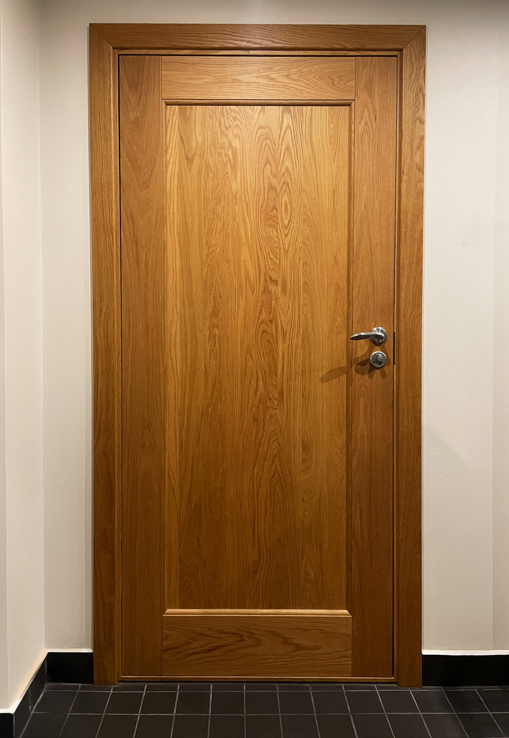 Erilahendus - laiem uksepuu