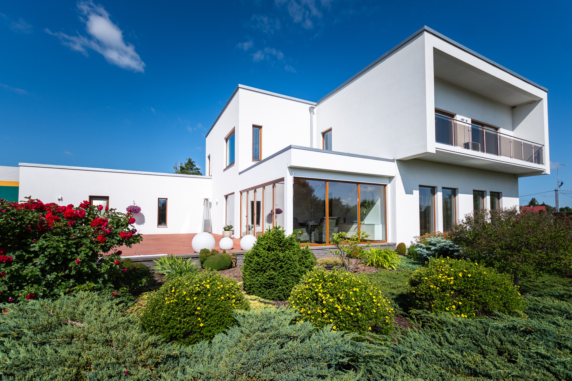 How much do wooden and wood-aluminium windows cost?